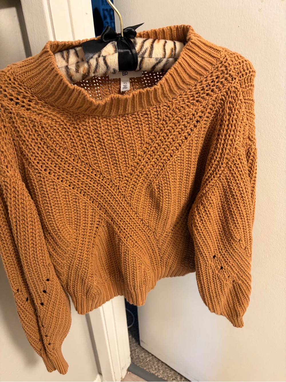 BP Nordstrom Cognac Cable Knit Balloon Sleeve Mock Neck Sweater Camel XS - Picture 5 of 6